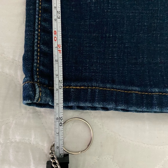 Levi Boyfriend Capris size 27 - Picture 4 of 8